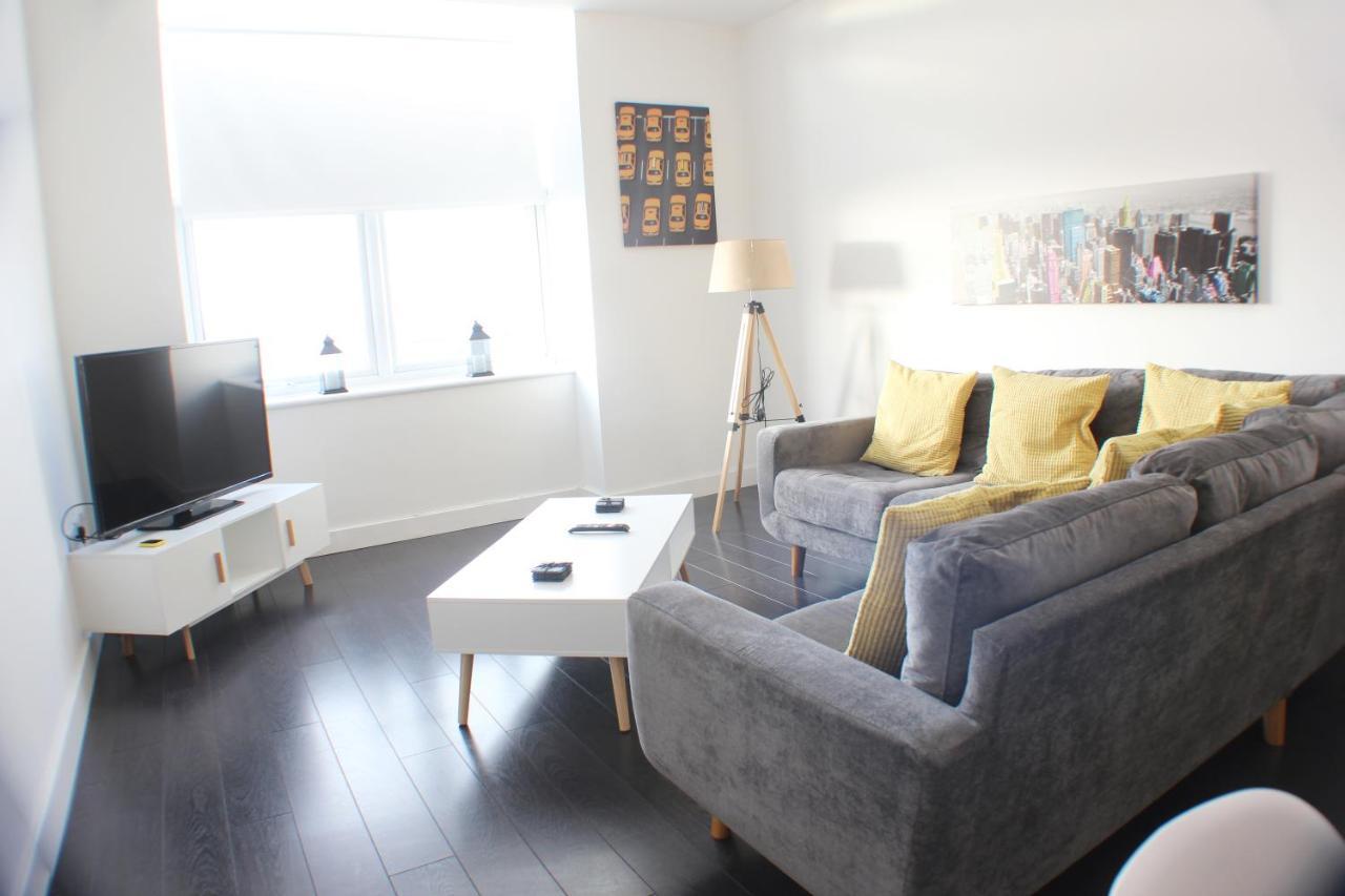 Canal Side Apartment By Serviced Living Liverpool Esterno foto
